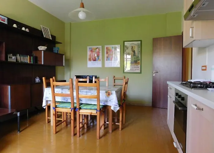 Con Giardino Διαμέρισμα *